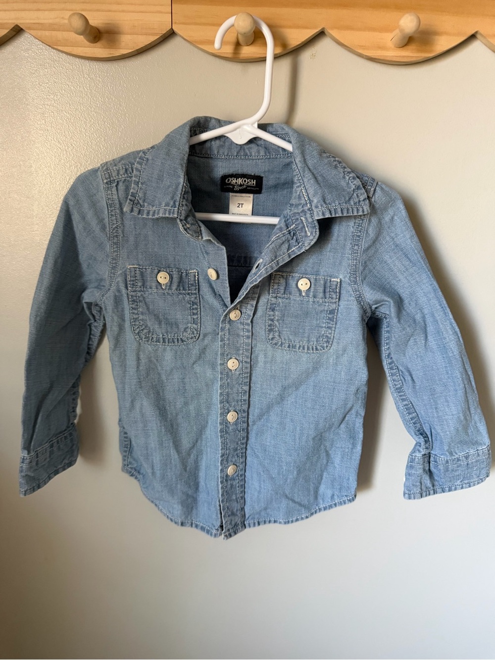 OshKosh B’gosh Boys 2T Blue Denim Button Up Shirt Long Sleeve Chest Pocket